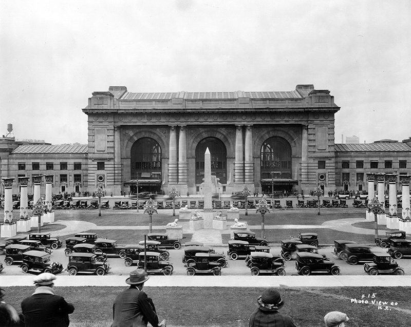 Shriners parade and ceremonial activities in front of Union Station, 1924, General Photograph Collection (P1), Missouri Valley Special Collections.