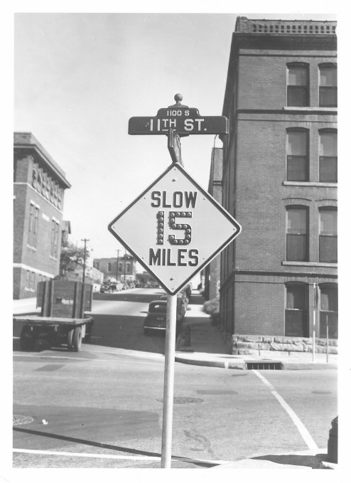 11th street, 1941, showing street sign