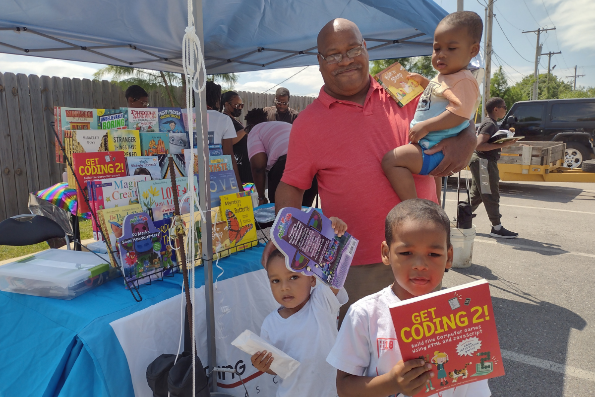 Library visit to ice cream social at Rose Hill Townhomes.