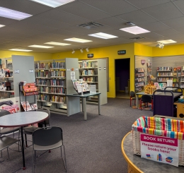 The entrance to the Sugar Creek Branch is a lot more streamlined.