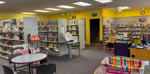 The entrance to the Sugar Creek Branch is a lot more streamlined.