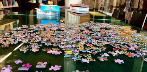 Puzzle table at Central